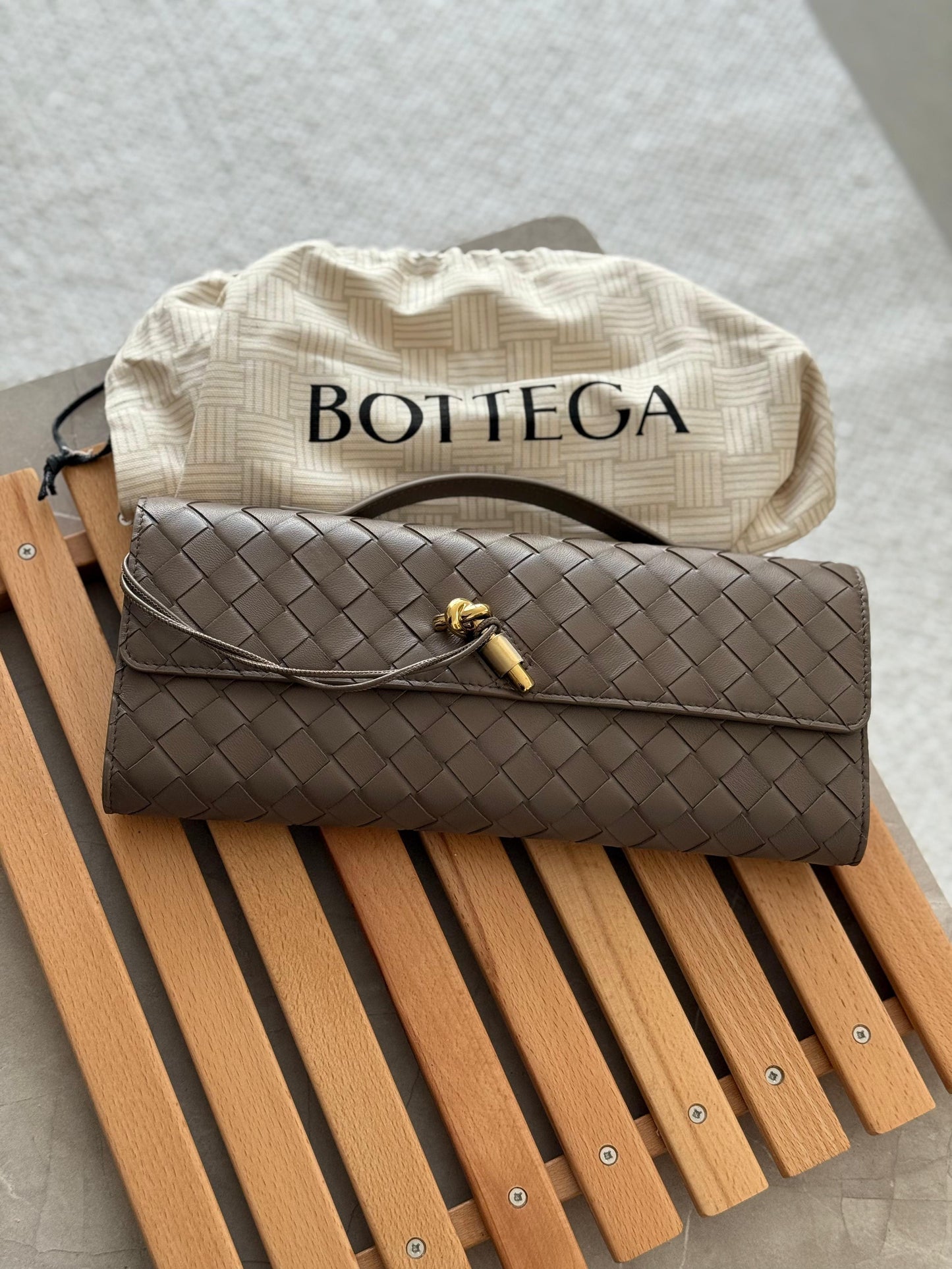 Bottega Veneta Long Andiamo Leather Clutch Bag | Master Brands