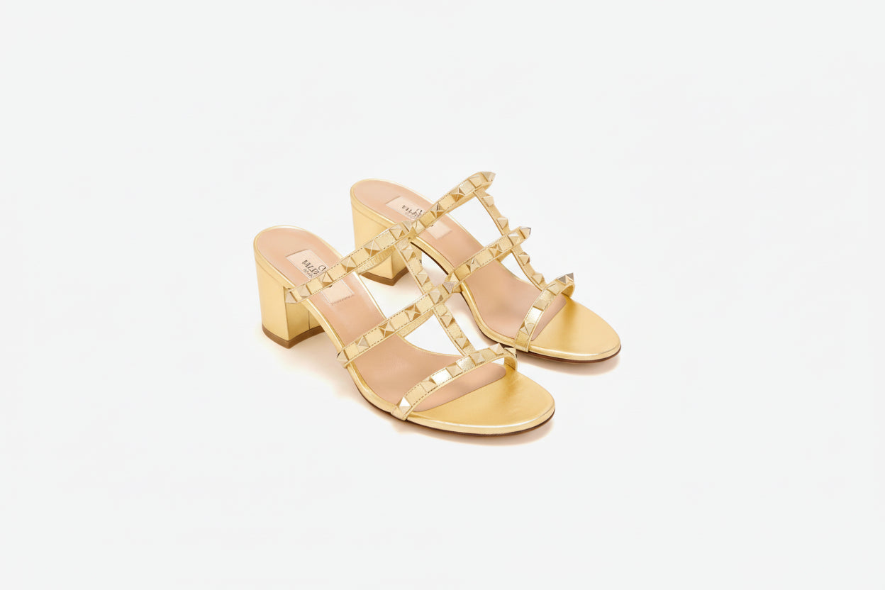 Valentino Garavani Rockstud flat sandals for Women
