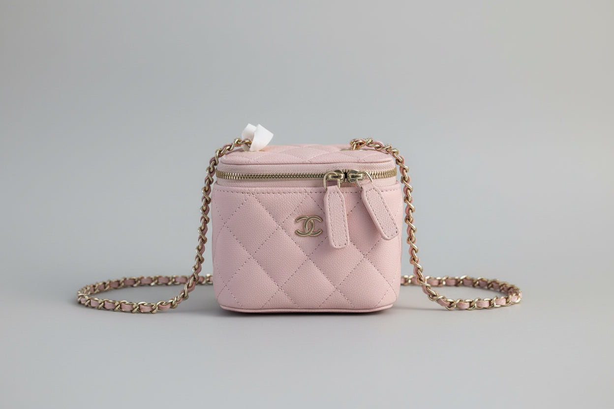 Chanel Small Vanity Case With Classic Chain Shiny | Master Brands