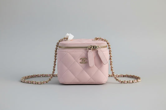 Chanel Small Vanity Case With Classic Chain Shiny | Master Brands