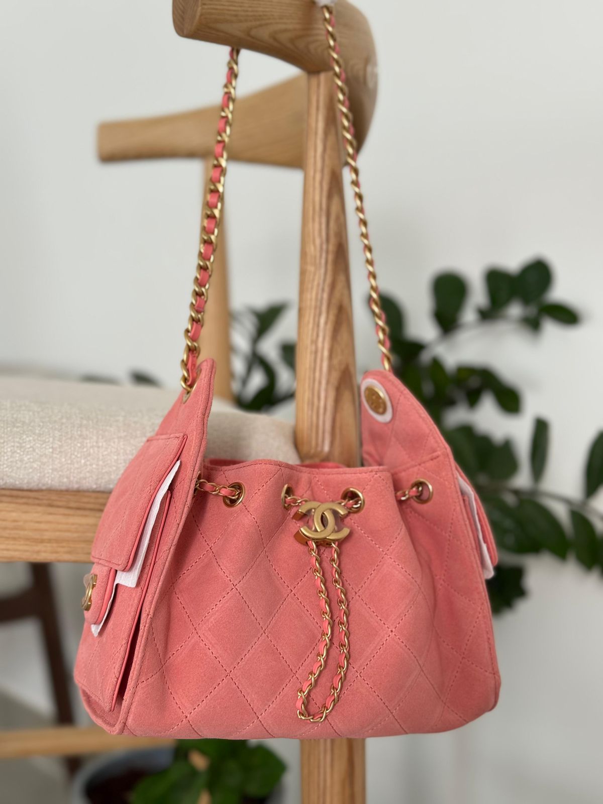 Chanel 25 small hobo bag in a grained calfskin leather