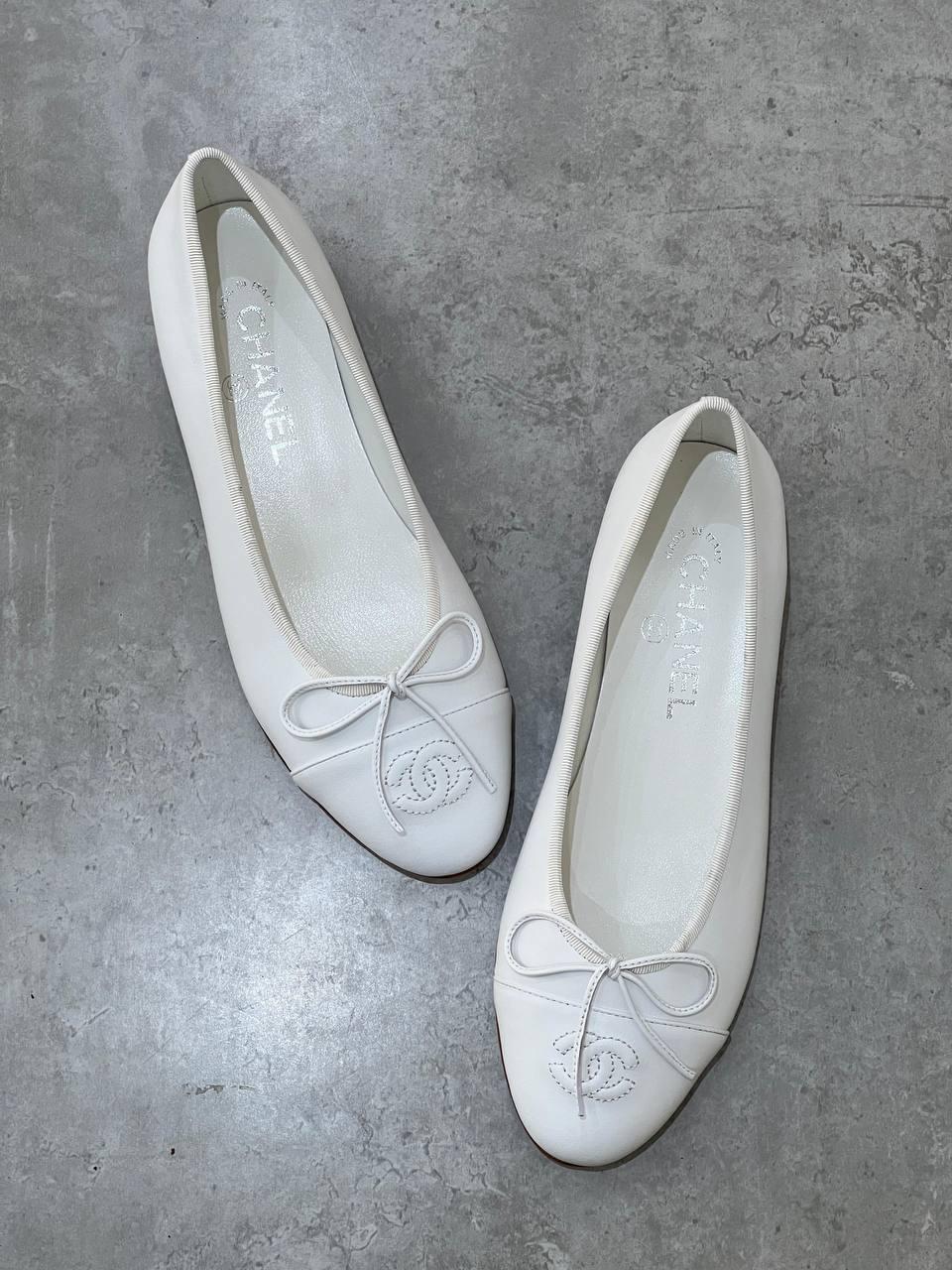 Chanel ballerina cap toe women's flats | Master rands