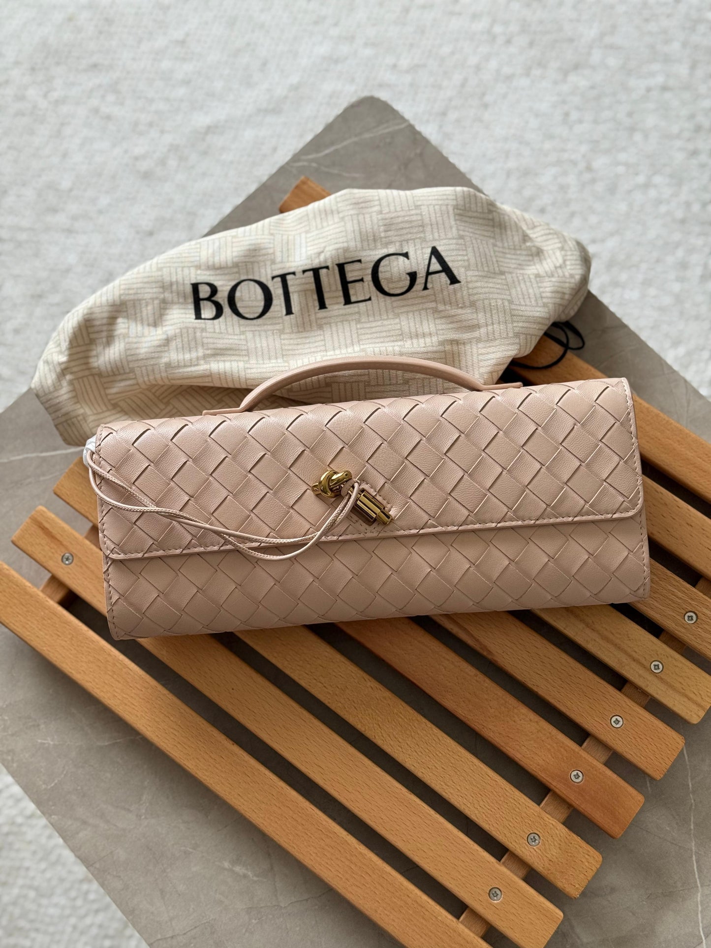 Bottega Veneta Long Andiamo Leather Clutch Bag | Master Brands