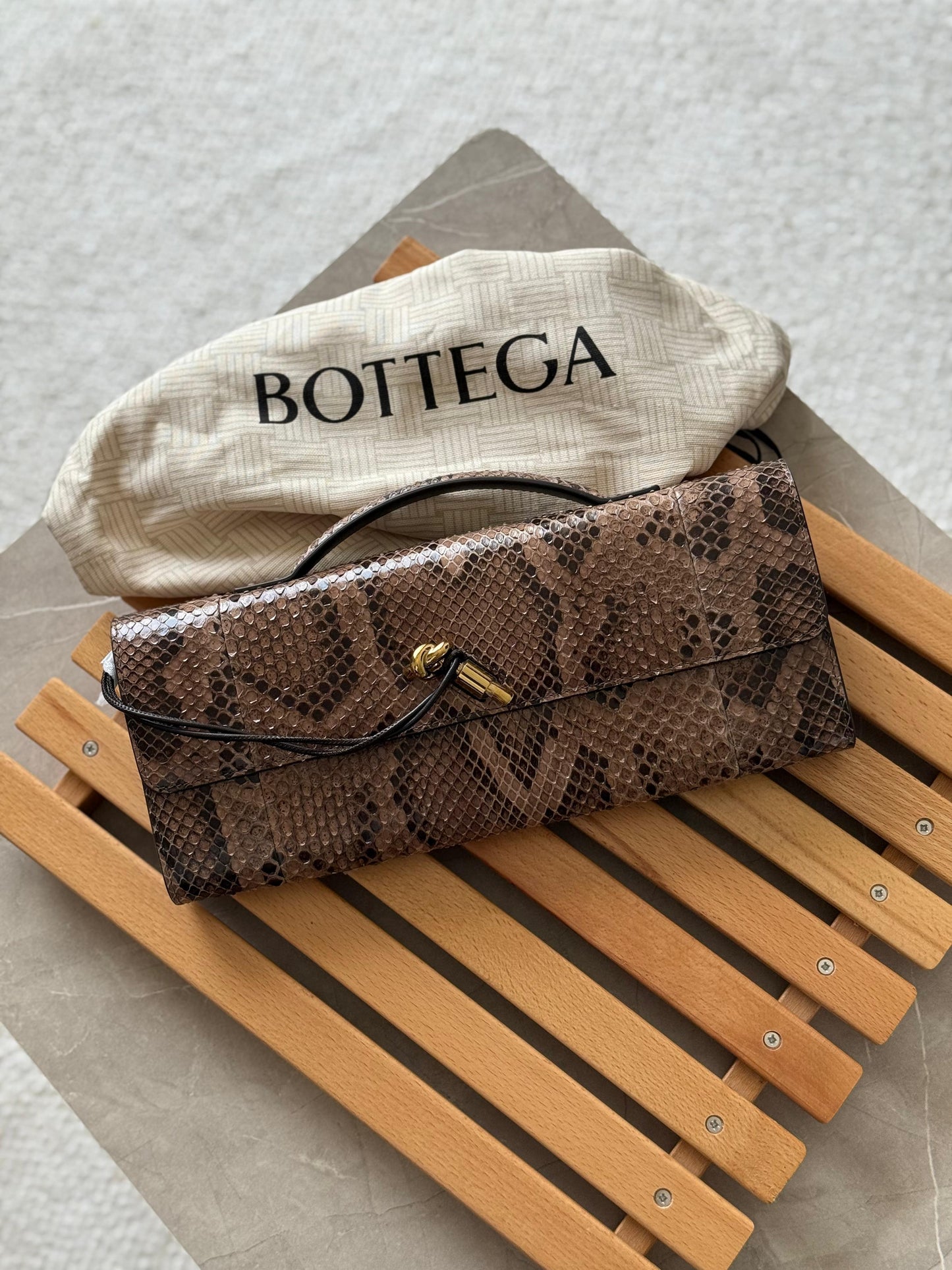 Bottega Veneta Long Andiamo Leather Clutch Bag | Master Brands