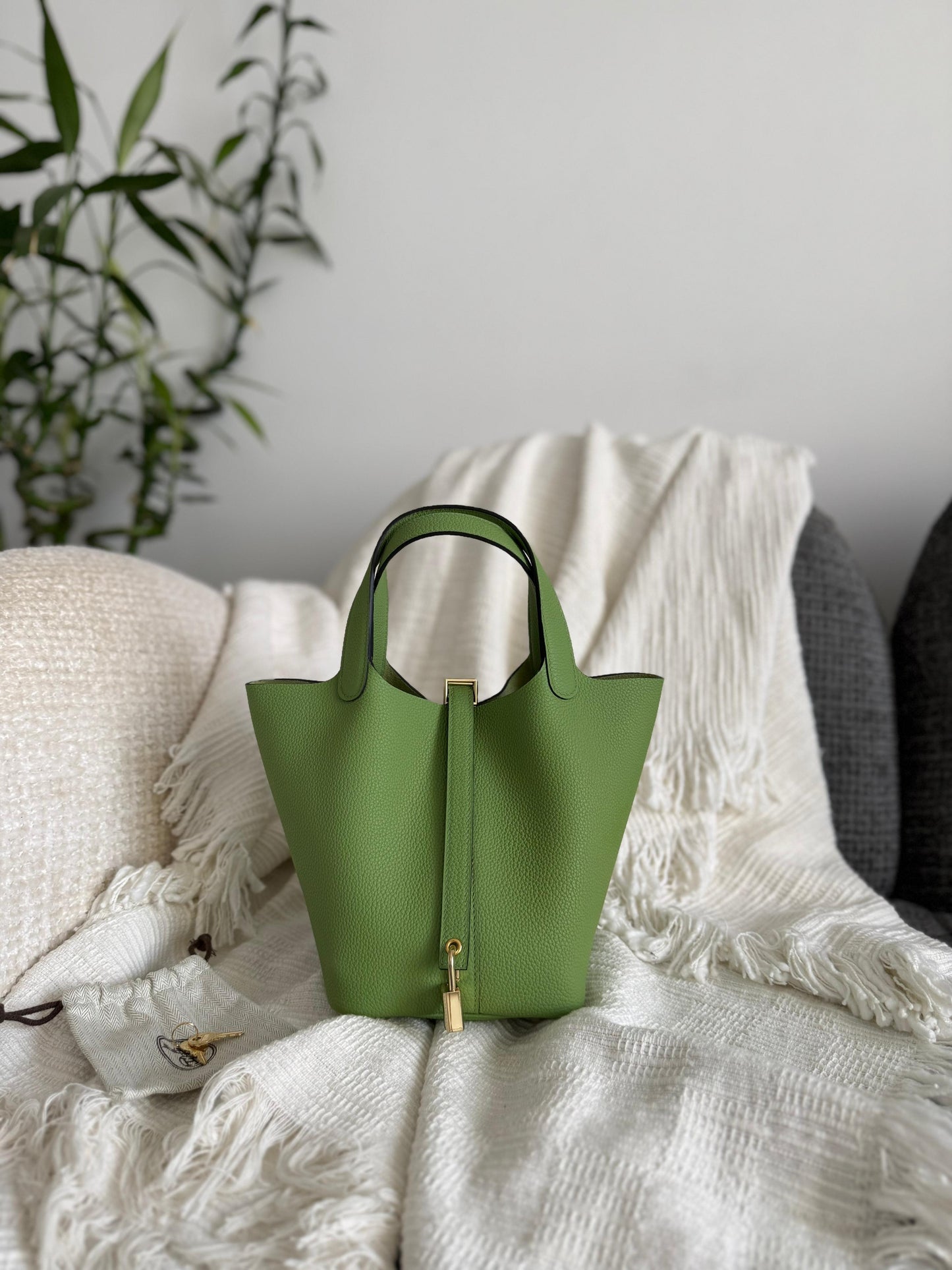 Hermès Picotin Lock 18 handbag | Master Brands