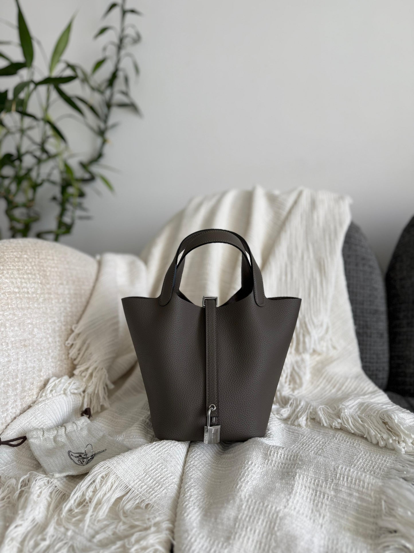 Hermès Picotin Lock 18 handbag | Master Brands