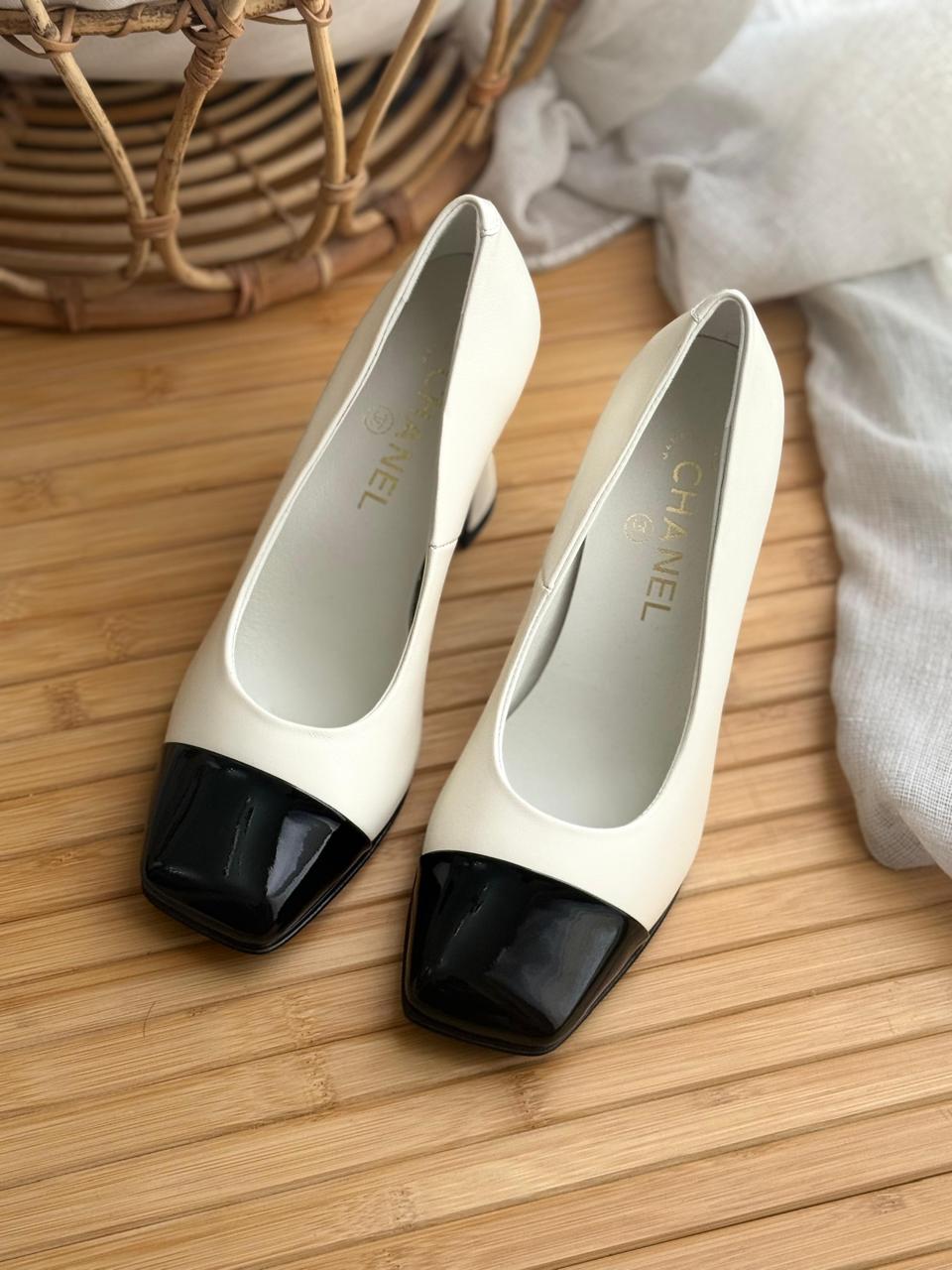 chanel pumps lambskin