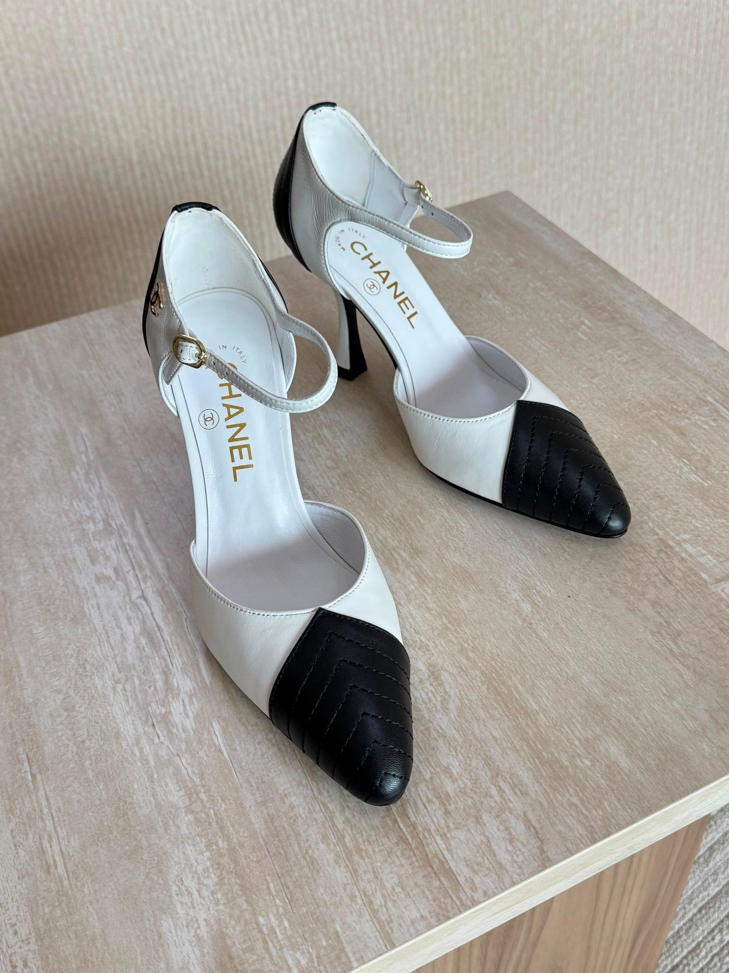 Chanel Mary Janes Lambskin Shoes|Master Brand