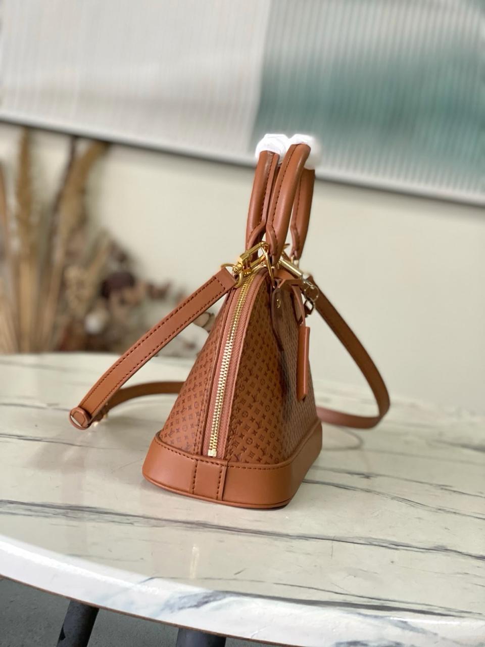 LOUIS Vuitton Alma BB|Master Brand