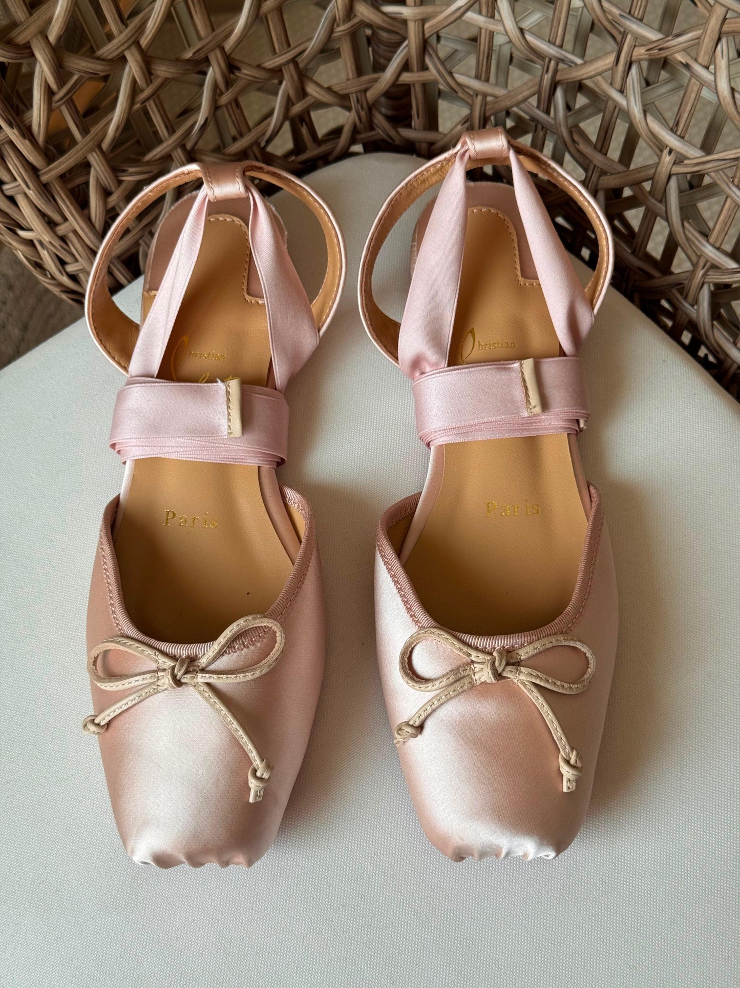 Christian Louboutin Cassia Lace Up-Ballerinas Crepe Satin flat|Master Brand