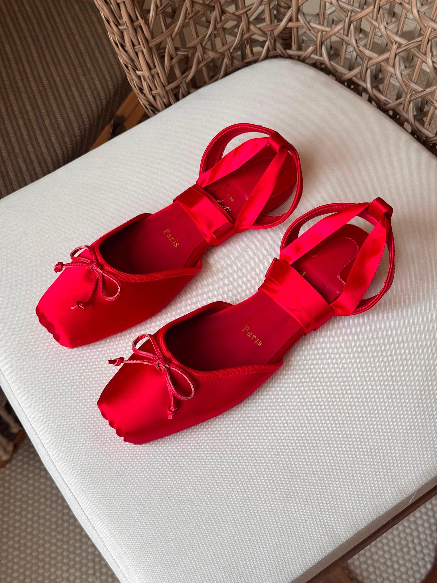 Christian Louboutin Cassia Lace Up-Ballerinas Crepe Satin flat|Master Brand