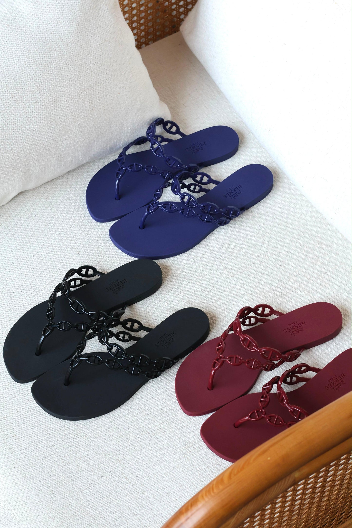 Hermes Island Sandals (Noir)|Master Brand
