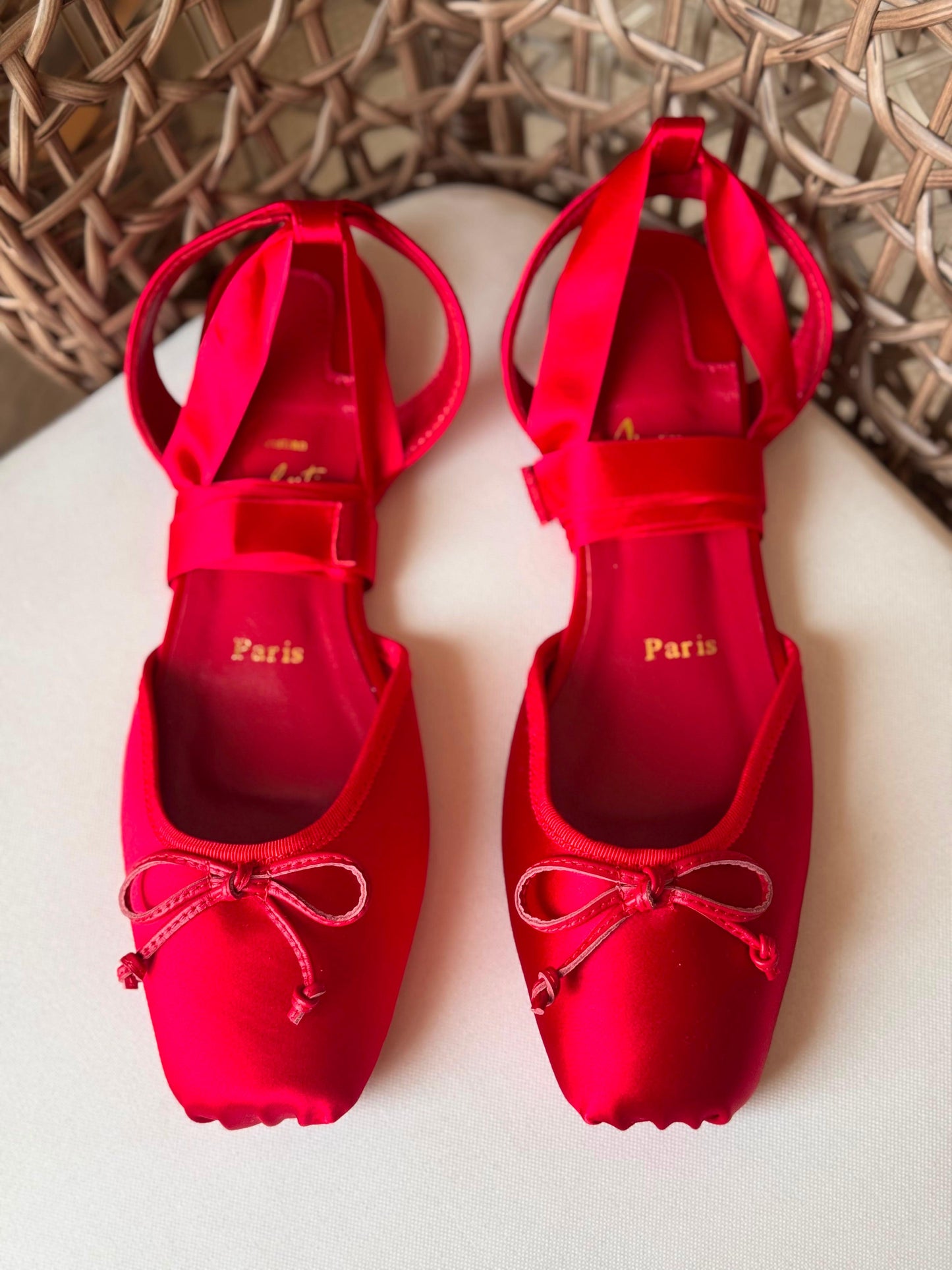 Christian Louboutin Cassia Lace Up-Ballerinas Crepe Satin flat|Master Brand