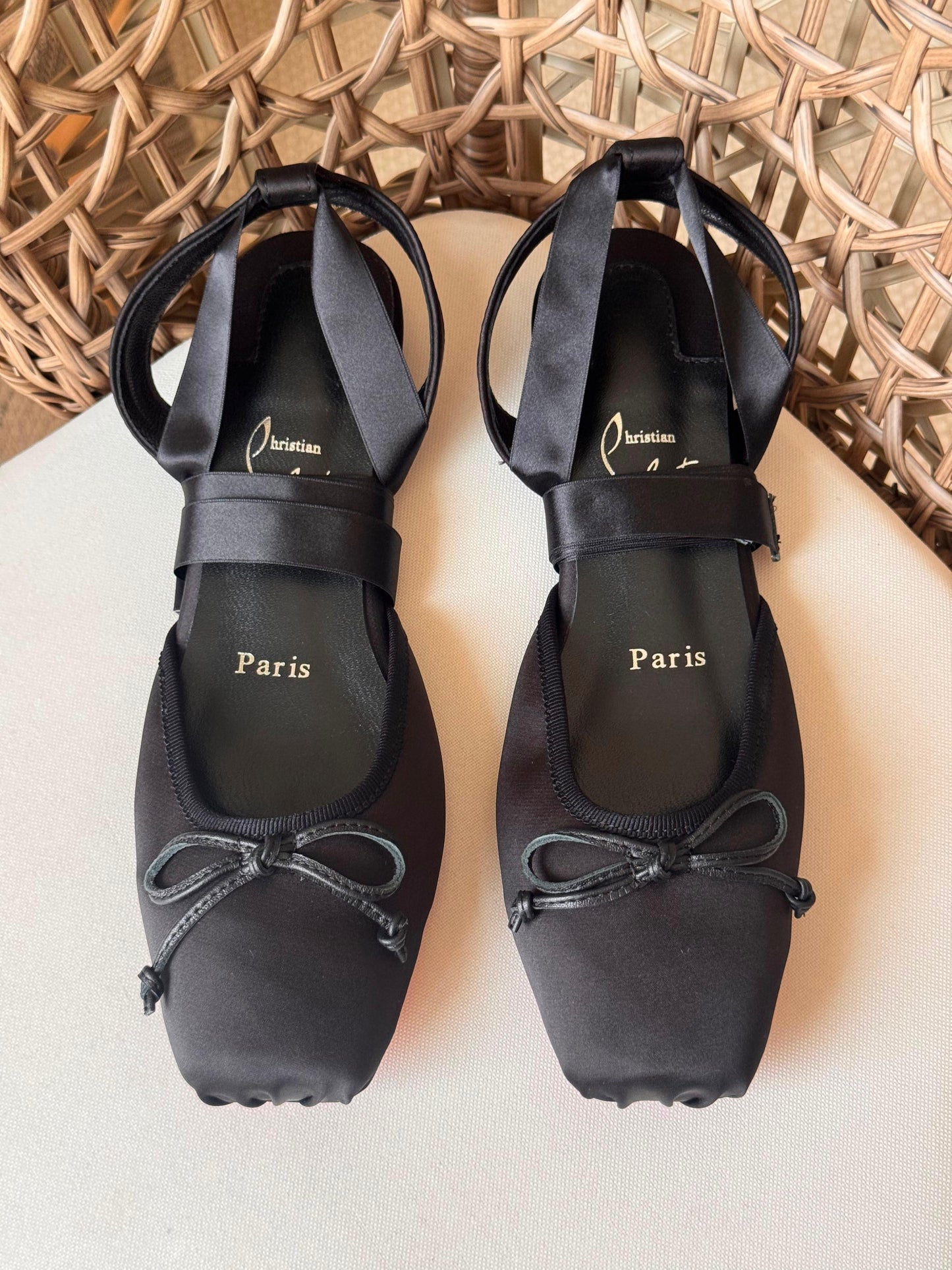 Christian Louboutin Cassia Lace Up-Ballerinas Crepe Satin flat|Master Brand