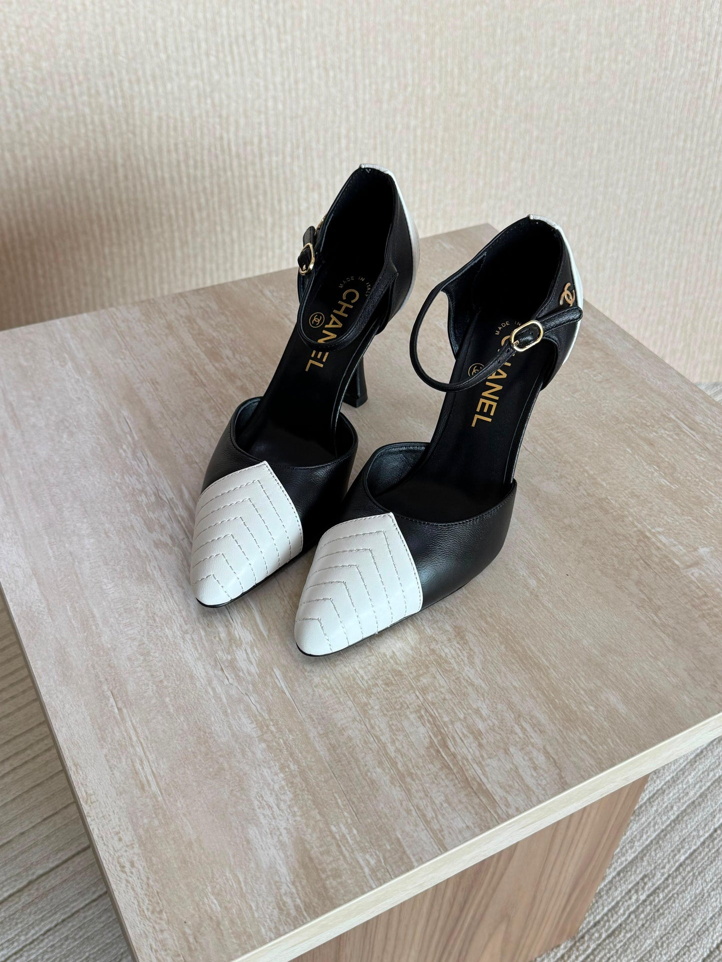 Chanel Mary Janes Lambskin Shoes|Master Brand