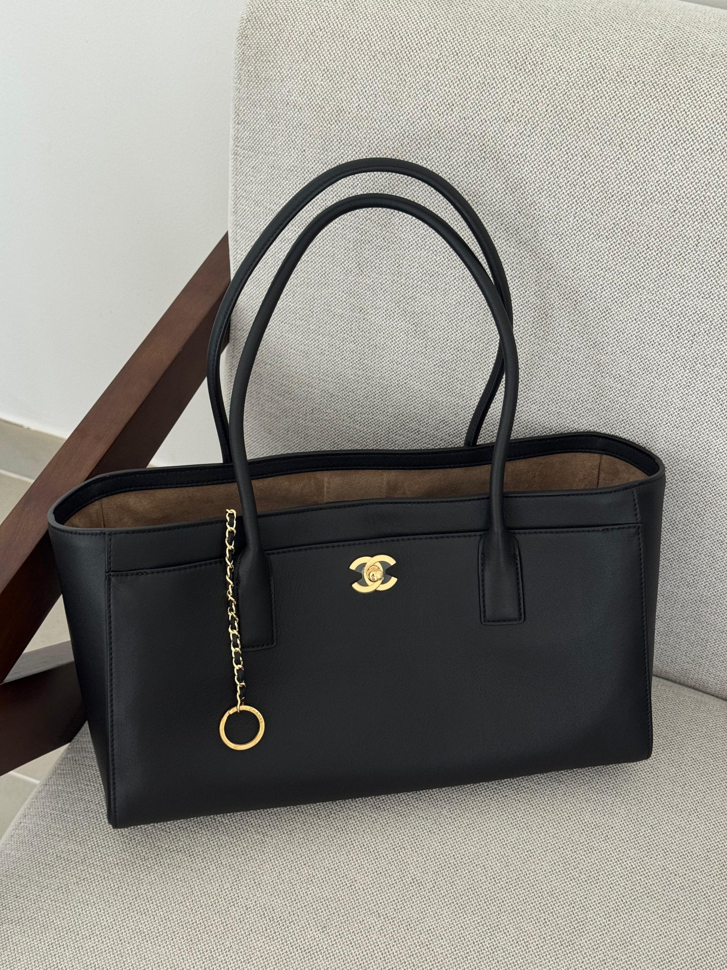 Chanel Calfskin Tote Bags|MasterBrand