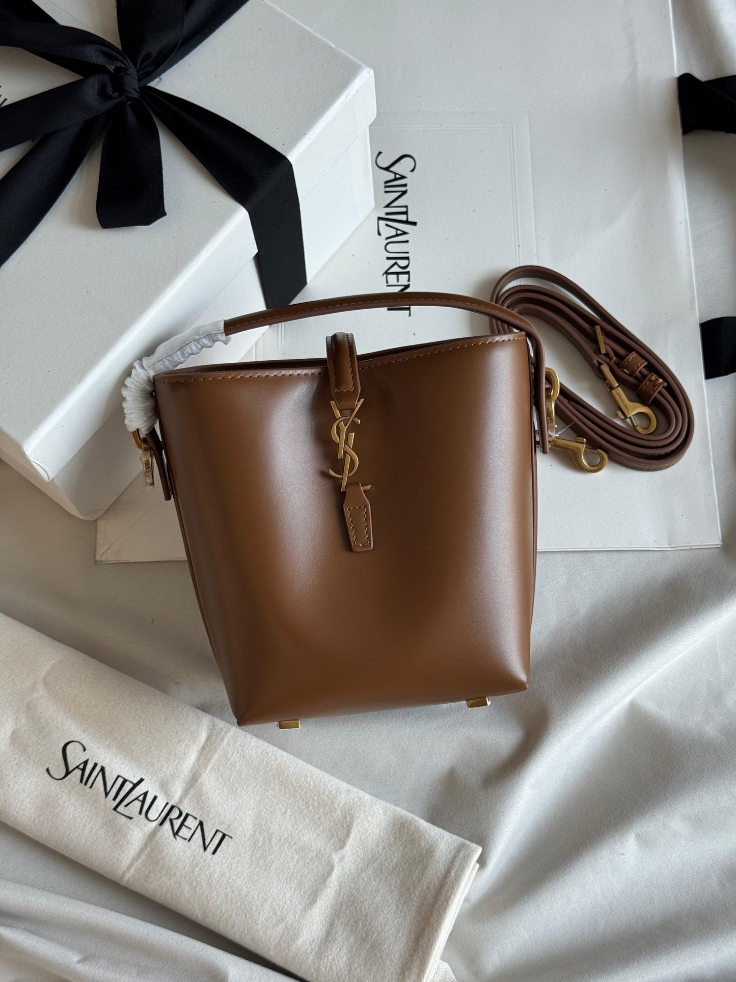 Le 37 Mini tote Bag