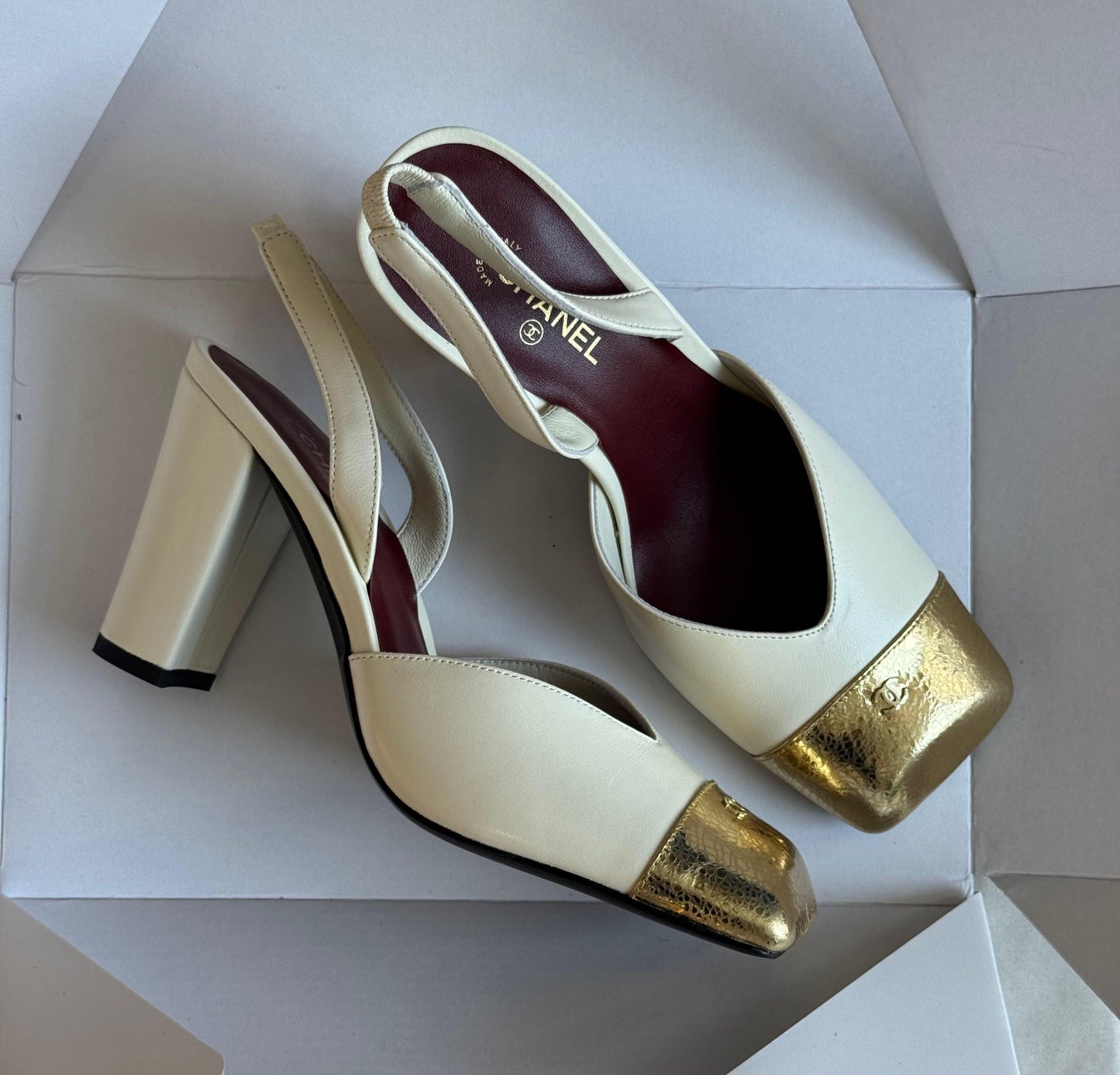 Chanel slingback