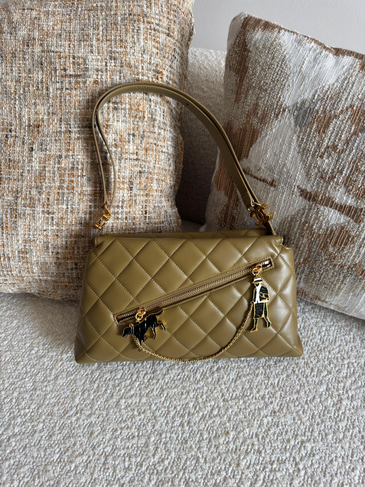 Chanel Hobo Bag|MasterBrand