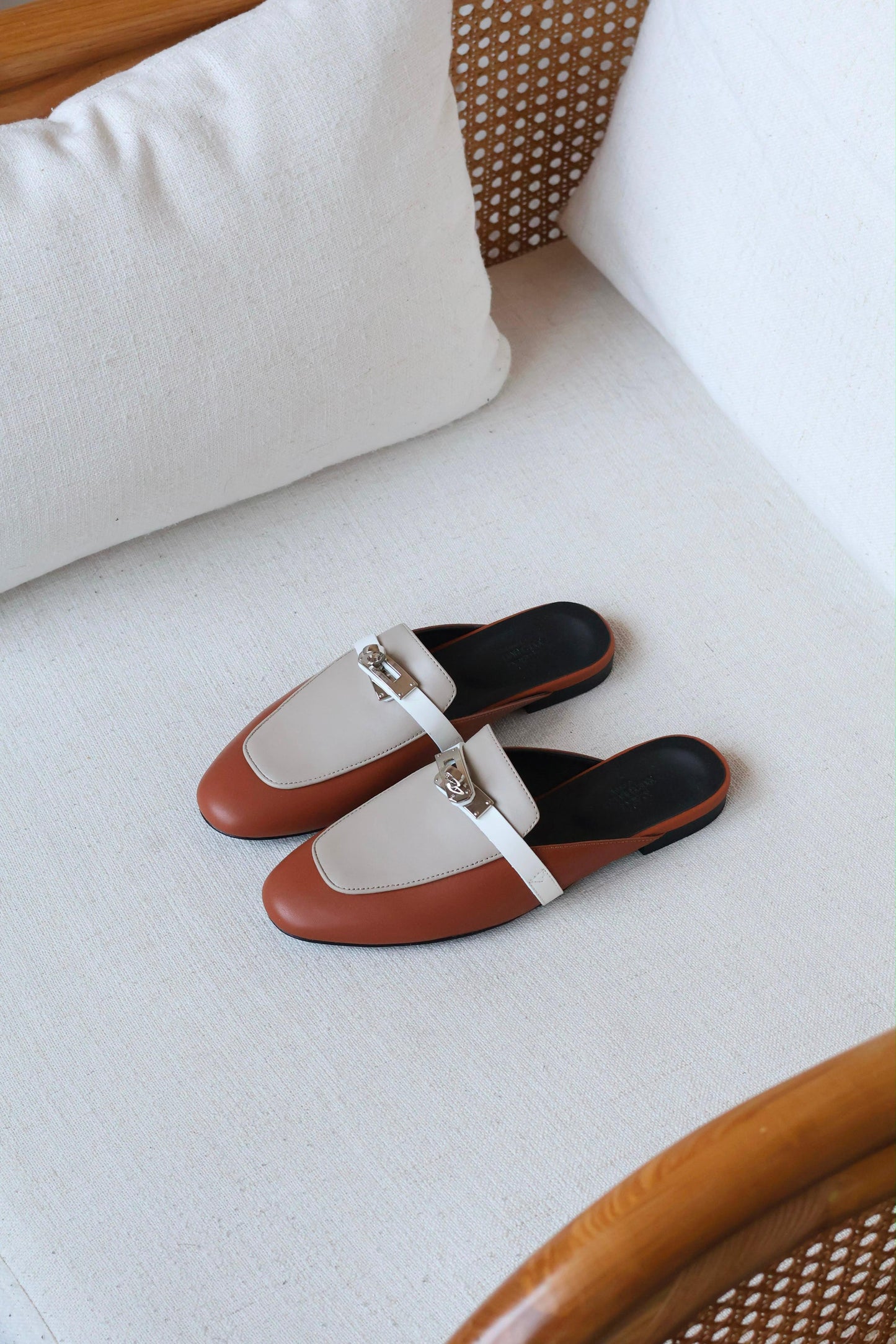 Oz Mule Hermes|MasterBrand