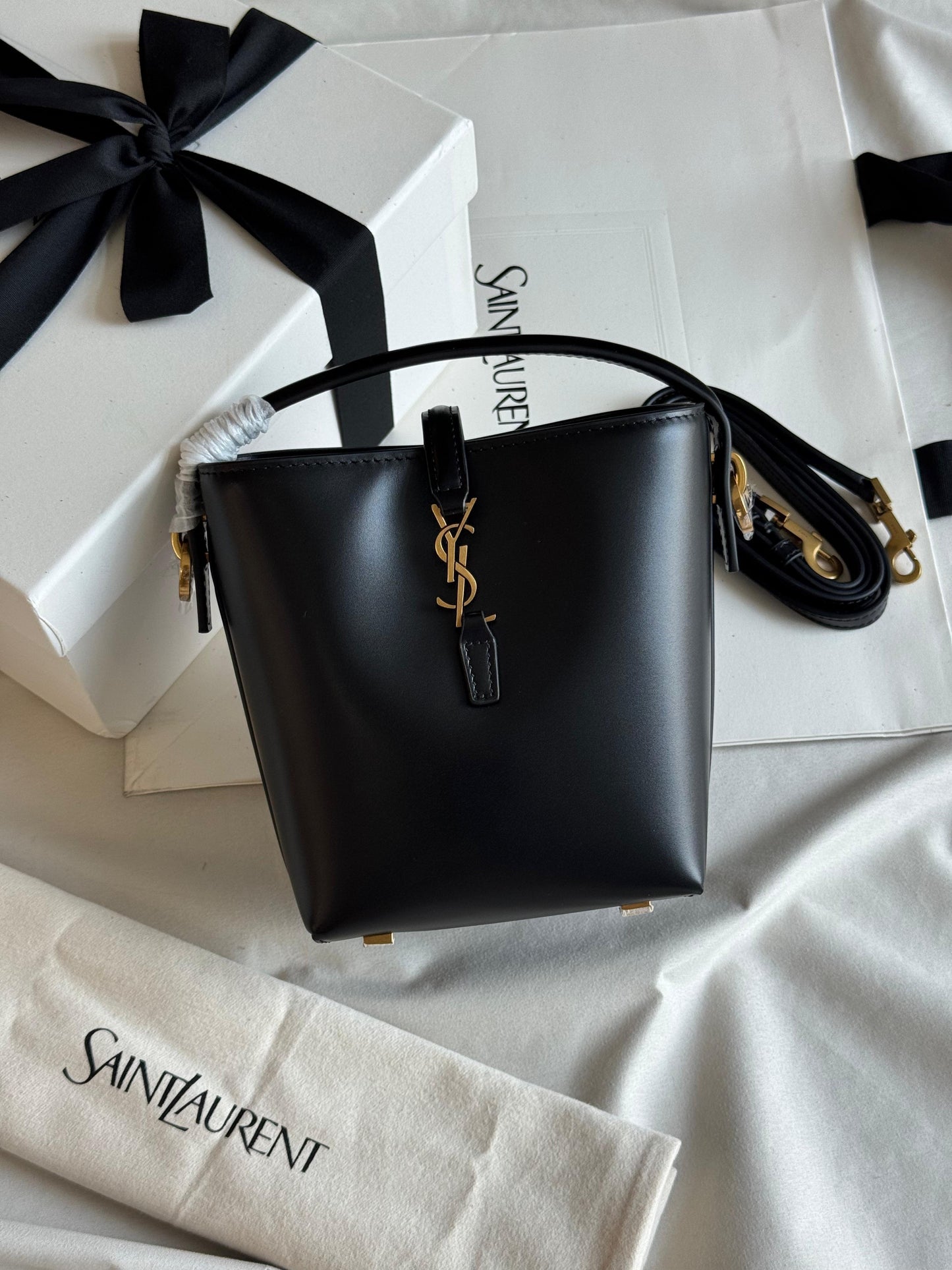 Le 37 Mini tote Bag