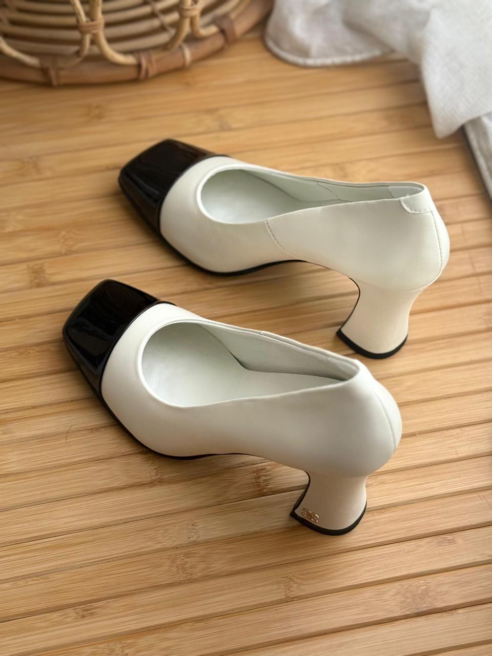 chanel pumps lambskin
